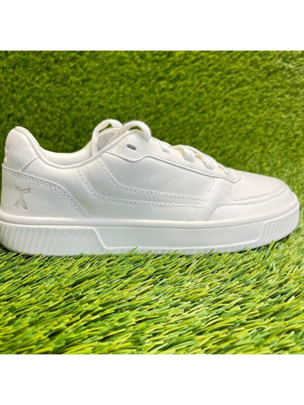 Flux Footwear Adapt Leather Trainer White Womens Size 7 Athletic Shoes Sneakers